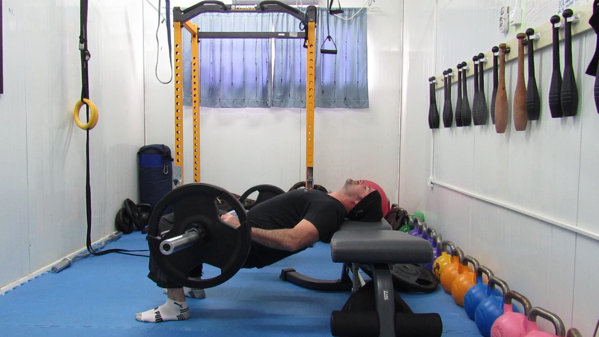 Hip Raise Photo